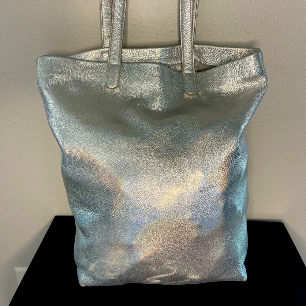 Baggu Basic Metallic Tote - Reflective Shimmer Silver